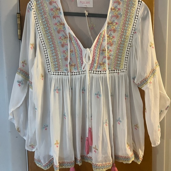 miss june Tops - White Bohemian Embroidered Top